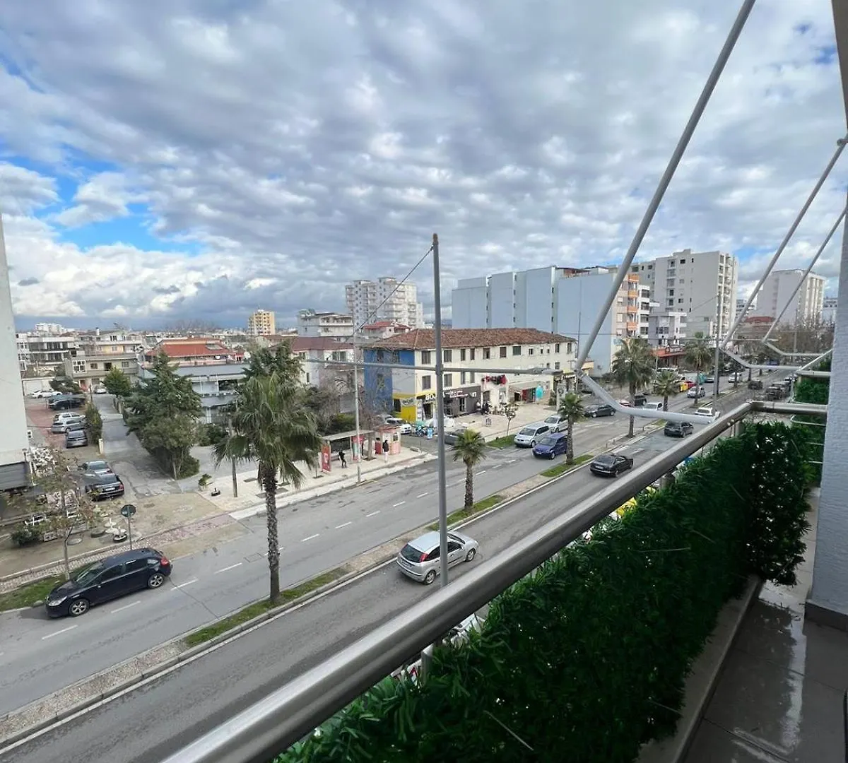 Seaside Apartament Durrës 0*,